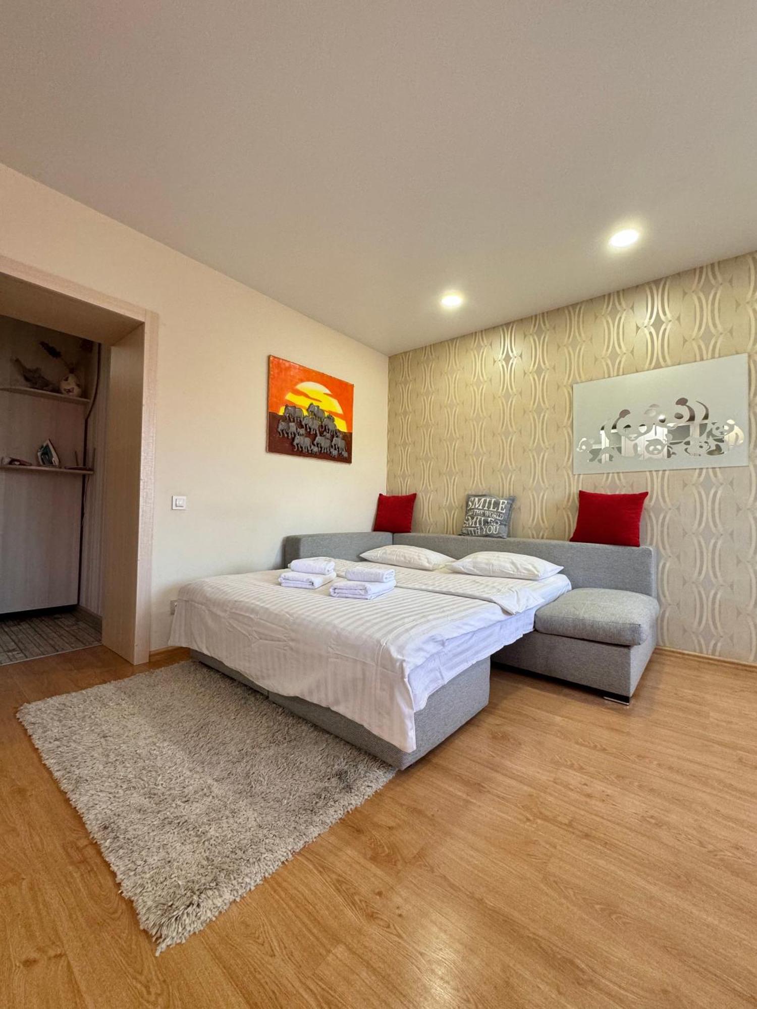 Apartpoltava Затишна 1-Кімнатна Студія,Новобудова В Самому Центрі Міста, Банківський Чек Dış mekan fotoğraf